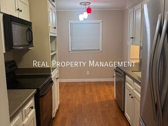 4th image of 4440 Nicholl Dr