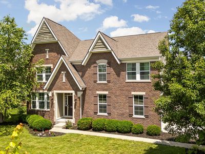 9204 Brookstone Pl, Zionsville, IN, 46077