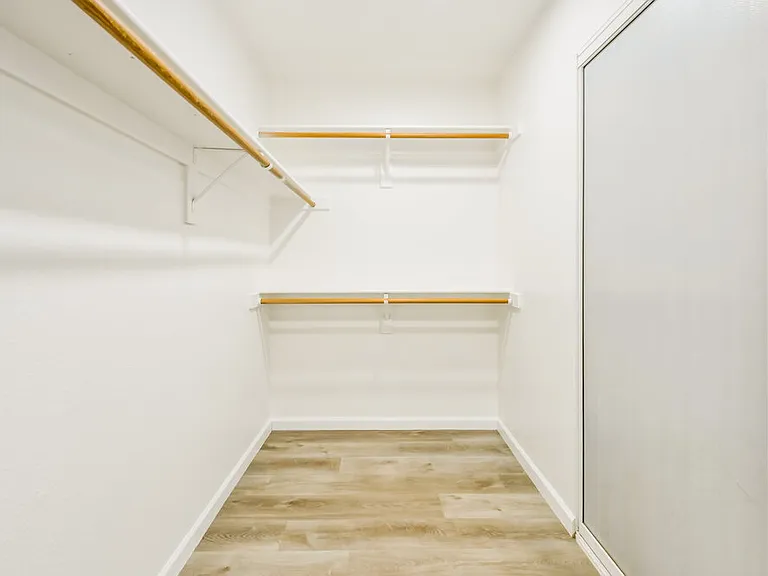 1297 E Tradewind Dr — Photo 10
