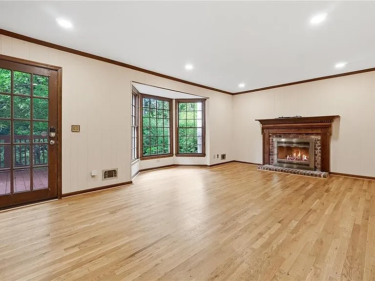3731 Dunwoody Club Dr — Photo 5