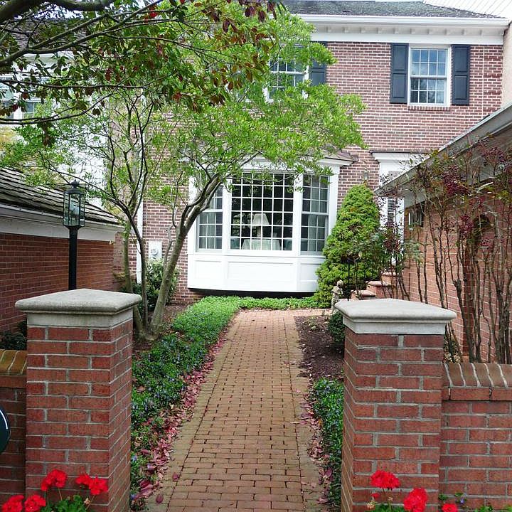 1st image of 9465 Turnberry Dr