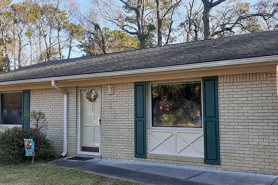 1st image of 2622 Myrtis Ln