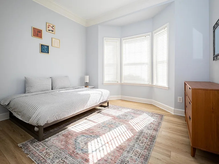guest bedroom, full bed