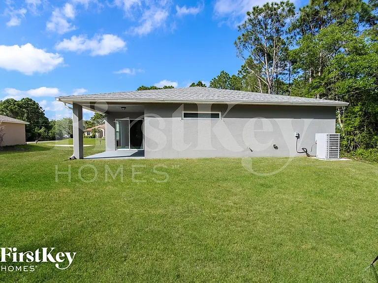 530 Ortega St SE — Photo 14