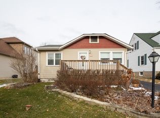 1438 N Harrison St, Algonquin, IL 60102