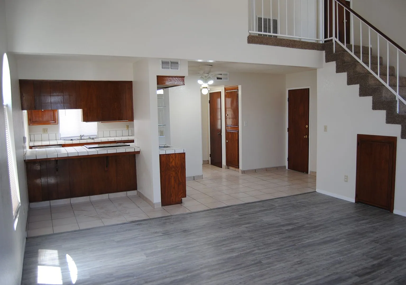 3520 ASHE RD. #1-4 — Photo 2