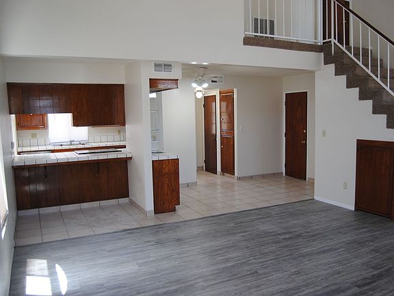 2nd image of 3520 Ashe Rd #1-4