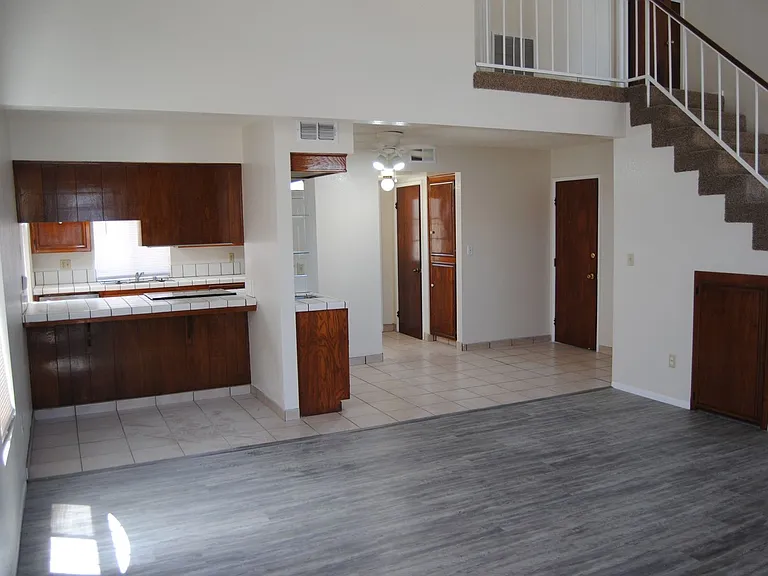 3520 Ashe Rd #1-4 — Photo 2