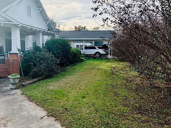 2nd image of 16558 Pear St S
