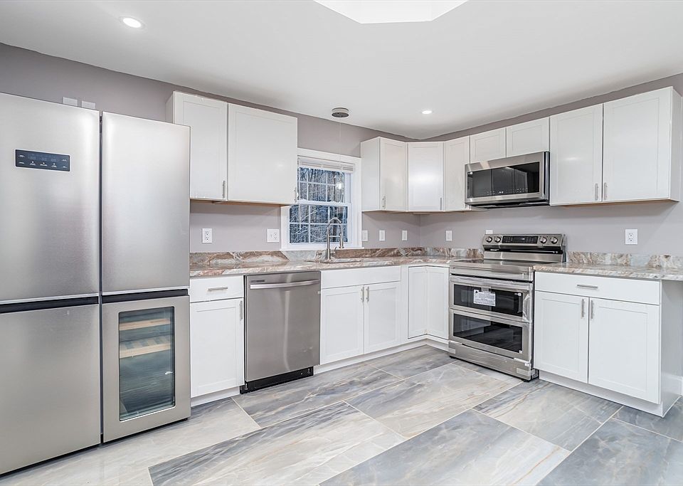 1st image of 1020 Richardson Rd