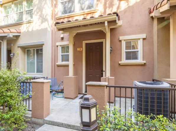 2200 Beech Cir, San Jose, CA 95131