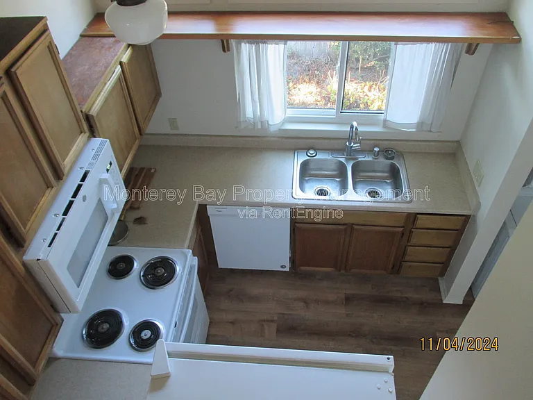 363 Spencer St #1 — Photo 11