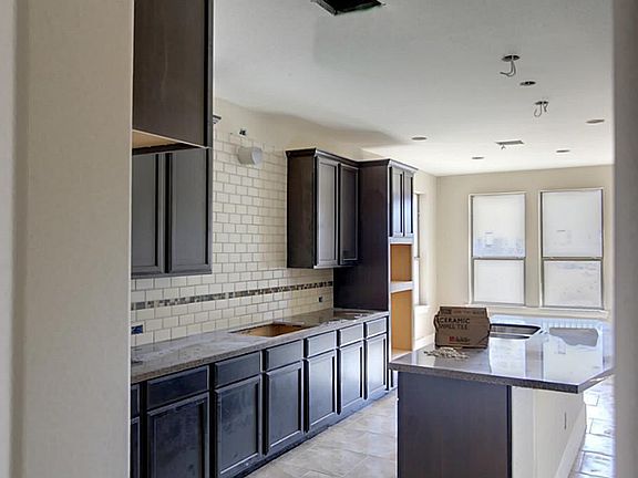 5th image of 21339 Bishops Mill Ct