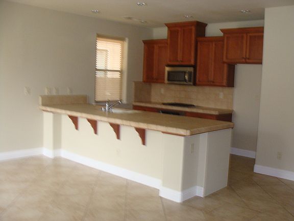 4th image of 5909 E Burns Ave