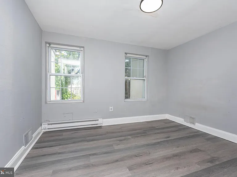 1124 Washington Blvd — Photo 13