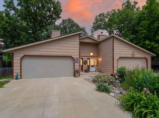 40148 Ryans Bay Rd, Zumbro Falls, MN 55991