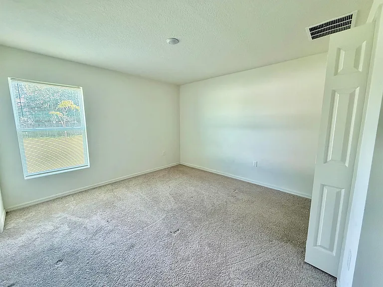 149 SW Becker Rd — Photo 9