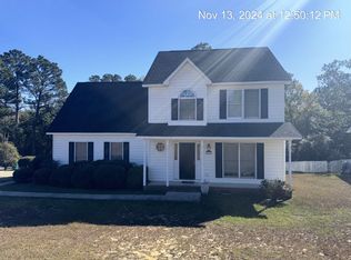 5505 Crenshaw Dr, Hope Mills, NC 28348