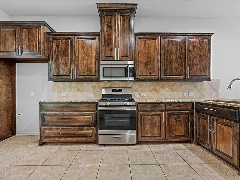 3920 Canton Jade Way — Photo 6