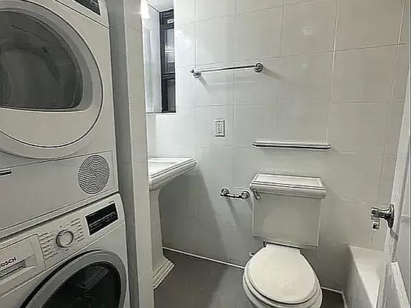 5th image of 509 E 11th St #22
