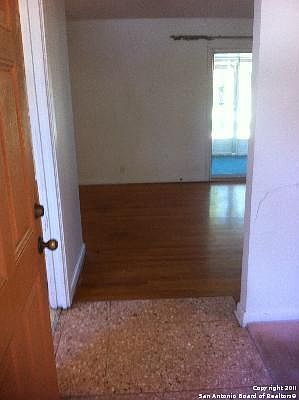 4th image of 435 E SENOVA DRIVE
