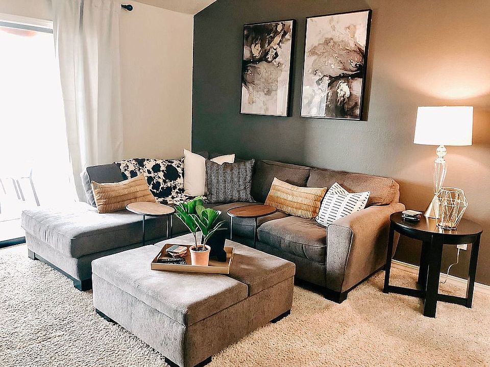 1st image of 161 Avondale Dr APT 10