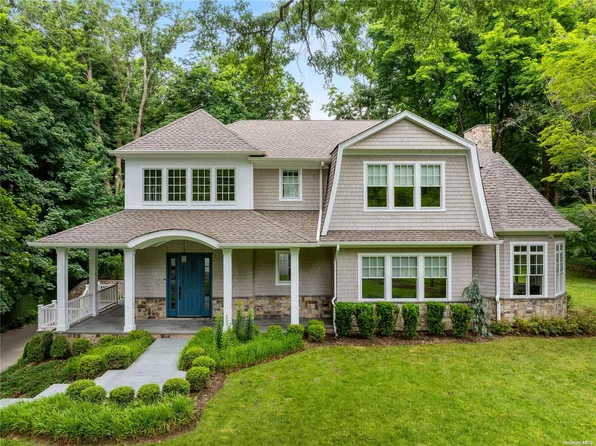 7 Aspen Gate, Manhasset, NY 11030