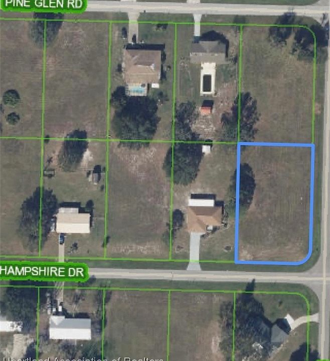 2nd image of 8317 Hampshire Dr