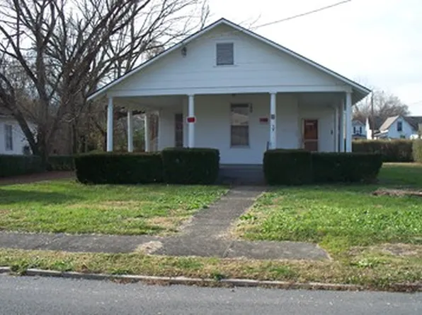 105 Bridge St, Paintsville, KY 41240