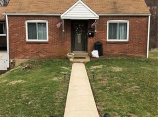 2833 McKelvey Rd, Pittsburgh, PA 15221