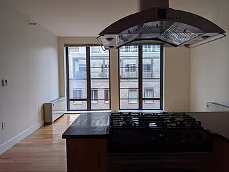 217 Front Street, #6C