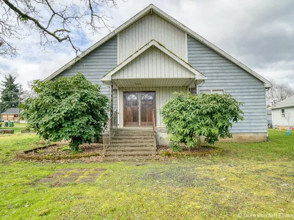 335 N 8th St, Saint Helens, OR 97051