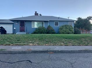 810 W 12th St, The Dalles, OR