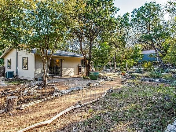 4th image of 3200 Rainbow Hollow Dr