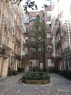 Rented by Sky Management | media 60