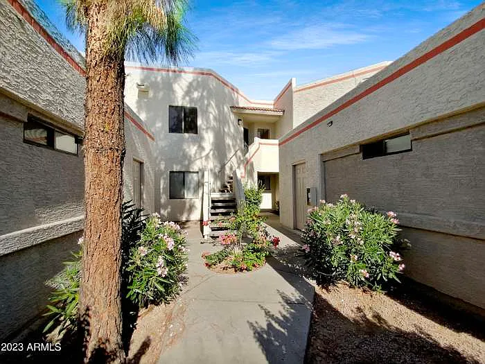Building Photo - 985 N Granite Reef Rd #124