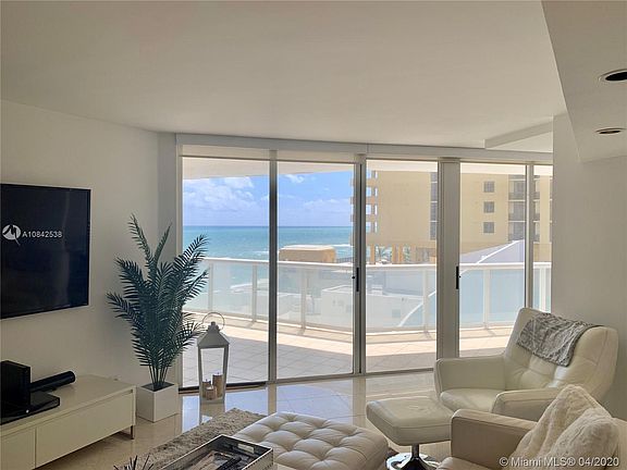 4th image of 16425 Collins Ave APT 512