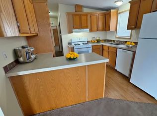 4471 Pendragon Dr, Flint, MI 48507