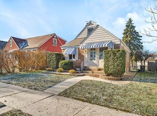 17912 School St, Lansing, IL 60438