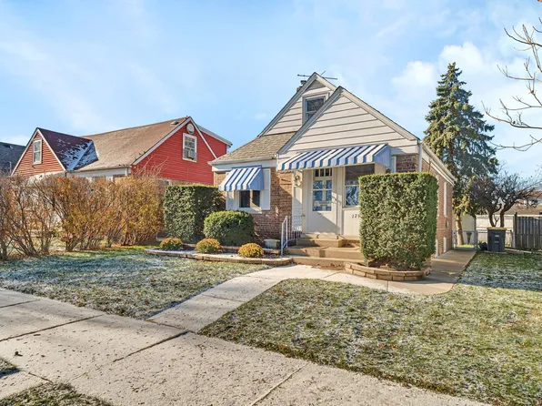 17912 School St, Lansing, IL 60438