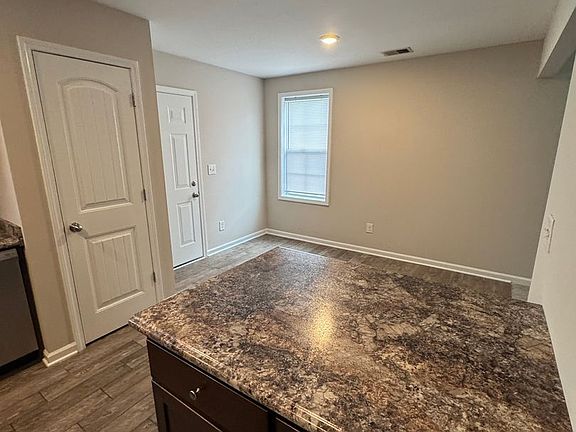 4th image of 1529 Gambill Wood Dr