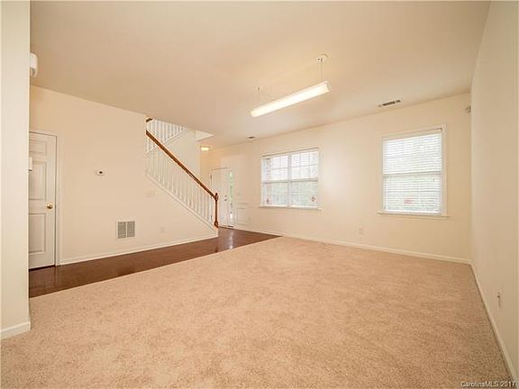 4th image of 9249 Belcaro Ln #4