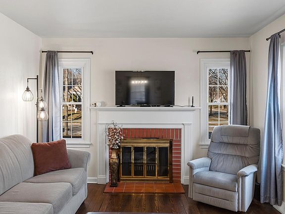5th image of 2702 South 44th STREET