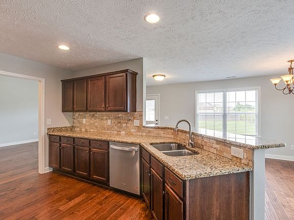 4th image of 2524 Auldridge Dr