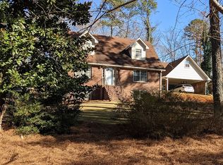 315 Lake Crest Dr, Roswell, GA 30075