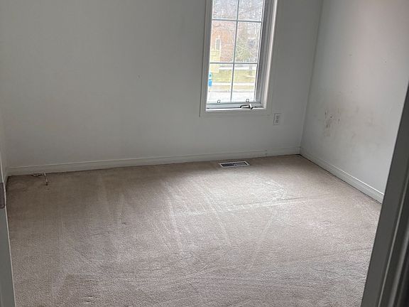 5th image of 63 Clover Bloom Rd