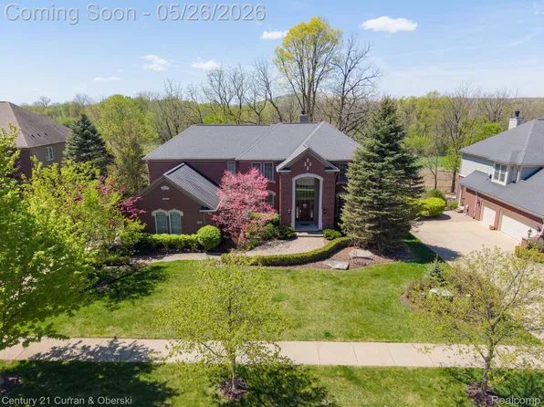 15965 Johnson Creek Dr, Northville, MI 48168