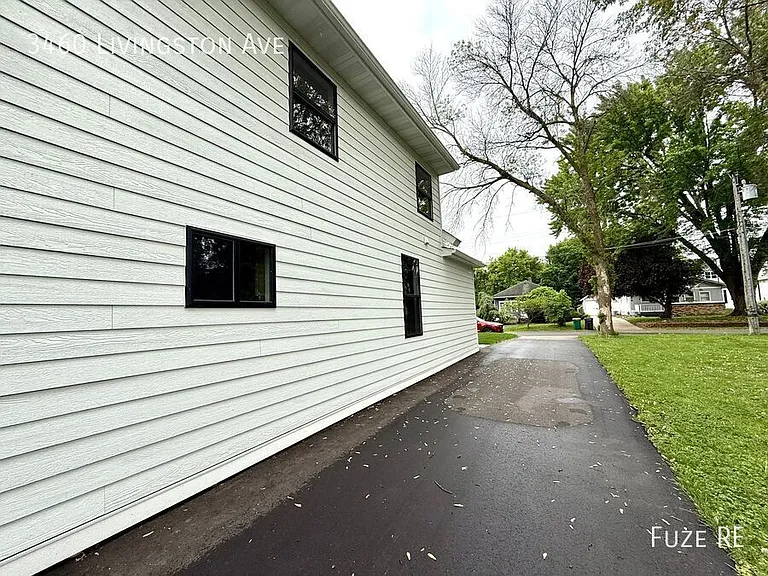 3460 Livingston Ave — Photo 39