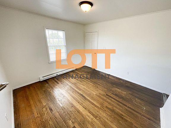 5th image of 400 Hagood St