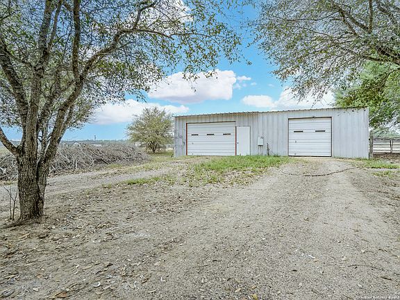 4th image of 246 S Palo Alto Dr